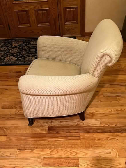 Photo of free Armchair (Wexford close to I-79) #1