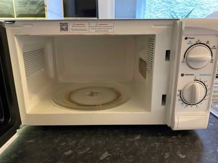 Photo of free Microwave (South Croydon) #4