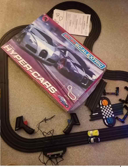 Photo of free micro scalextrix set (Werrington) #2