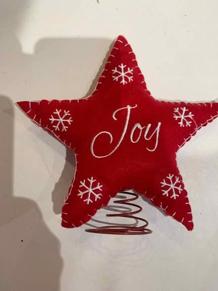 Photo of free Tree topper (CW11) #1