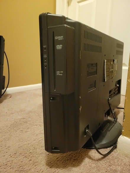 Photo of free 2 Small TVs (District Heights MD) #4