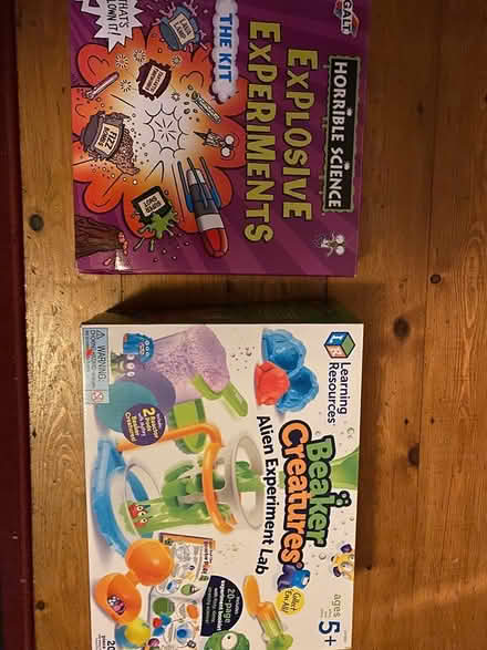 Photo of free Used science sets (Crookes S10) #1