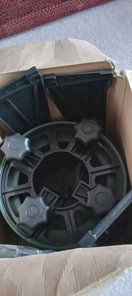 Photo of free christmas tree stand (Orpington BR5) #3
