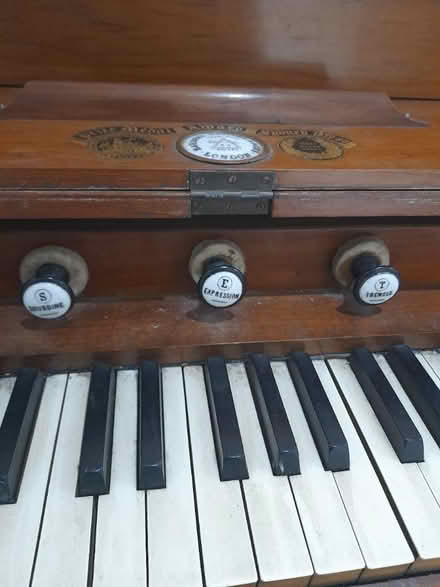 Photo of free harmonium (Depford SE8) #1