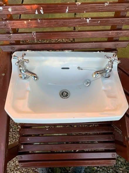 Photo of free Cloakroom basin with taps (Malvern Wells WR14) #3