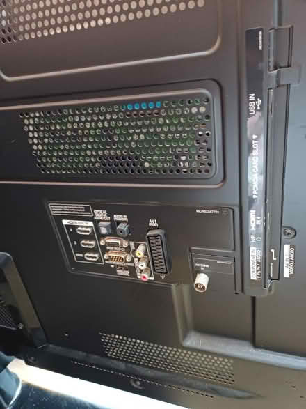 Photo of free Flat screen tv (DE5 Codnor) #4