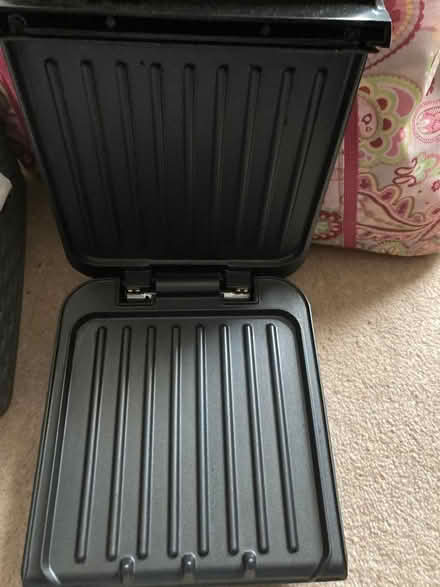 Photo of free Small George Forman Grill (North Watford WD17) #1