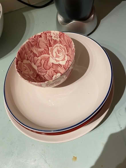 Photo of free bowls plates (Lee SE12) #1