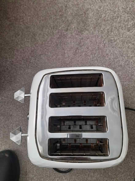 Photo of free 4 slice toaster (Birmingham -water orton) #2