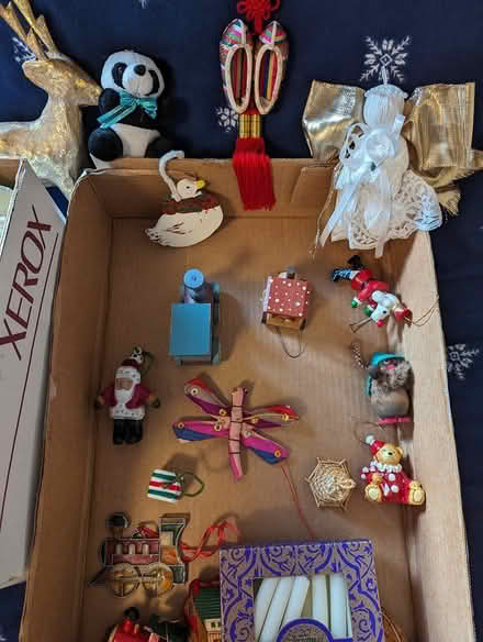 Photo of free Christmas ornaments (North City part of Shoreline) #1
