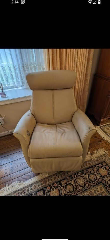 Photo of free Electric rocking recliner (Derwood) #1