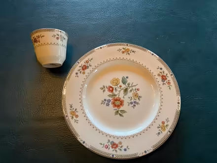 Photo of free Royal Doulton China Service for 12 (Pipersville near Piper Tavern) #1