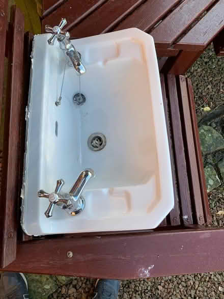 Photo of free Cloakroom basin with taps (Malvern Wells WR14) #2