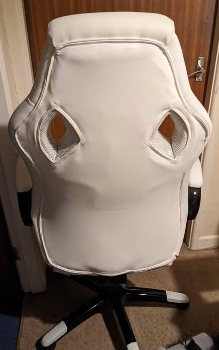 Photo of free Used Gaming/Office Chair (Ellesmere Port CH66) #4