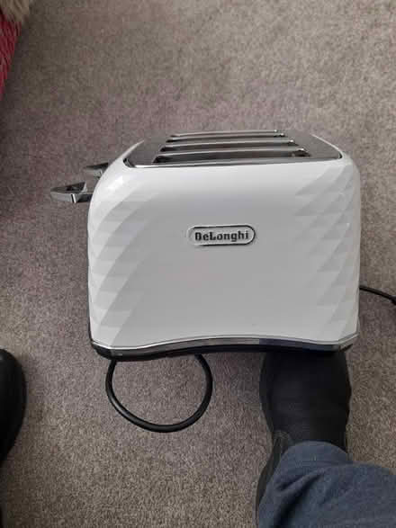 Photo of free 4 slice toaster (Birmingham -water orton) #3