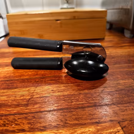 Photo of free Can opener (West Seattle Admiral) #2