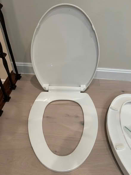 Photo of free Elongated Toilet Seats (3) (20020) #3
