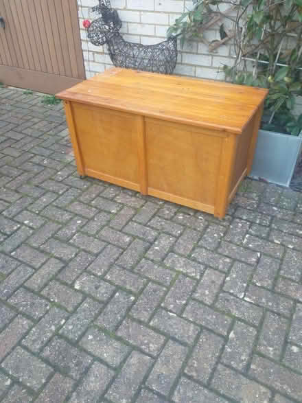 Photo of free Wooden storage chest (Oakridge, Basingstoke RG21) #1