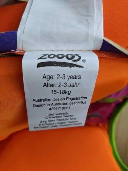 Photo of free Zoggs buoyancy aid (children's) (KT15) #3