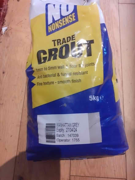 Photo of free Light grey Tile cement and grout (Bowbridge GL5) #1