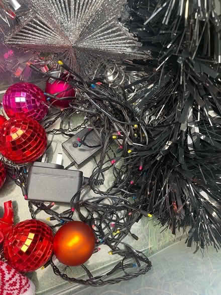 Photo of free 6 foot Christmas tree & decorations (LU1 stockwood park) #3