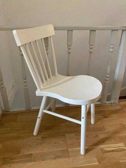 Photo of free White dining chair (Halifax HX1) #2