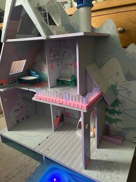Photo of free Dolls house (Raynes Park SW20) #3