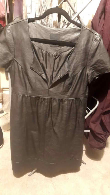 Photo of free Vero moda dress (M) (Aigburth L17) #2