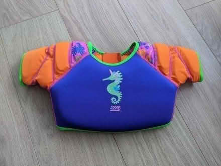 Photo of free Zoggs buoyancy aid (children's) (KT15) #2