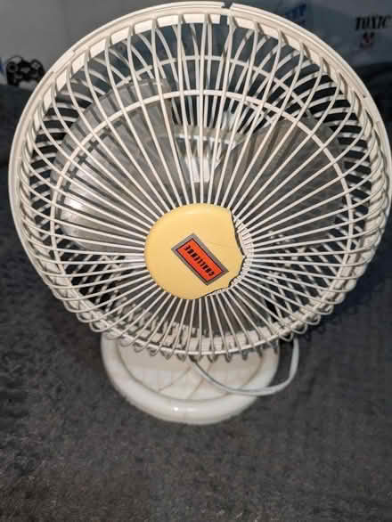 Photo of free Small Portable Fan (Killingworth NE12) #1