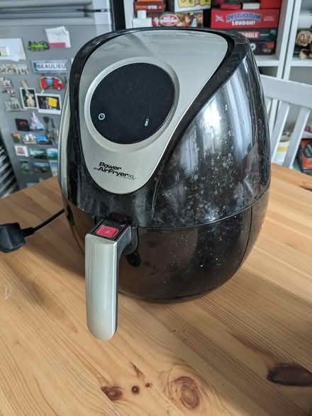 Photo of free Air fryer (Berkhamsted HP4) #1