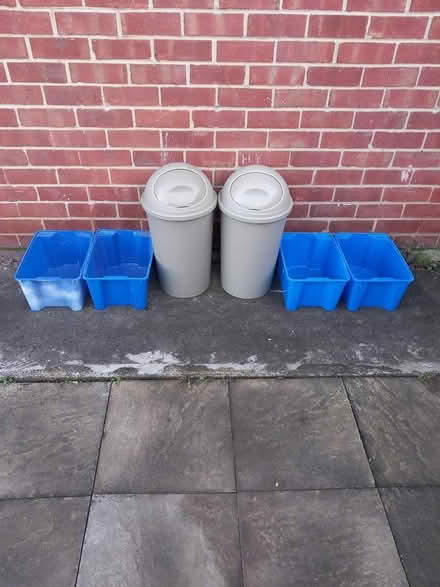 Photo of free Kitchen Bins and Storage Boxes (Waldridge Park DH2) #1