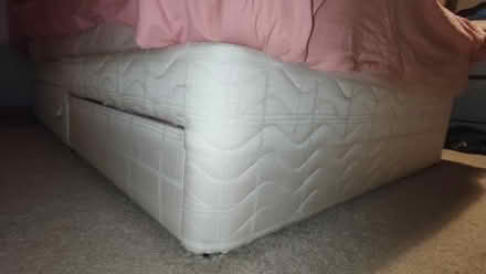 Photo of free King Divan king with 2 drawers (Eye) #1