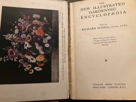 Photo of free Old gardening encyclopedia (Chapel-en-le-Frith SK23) #2