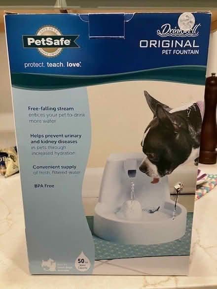 Photo of free Pet water fountain (Lake Forest Park) #1