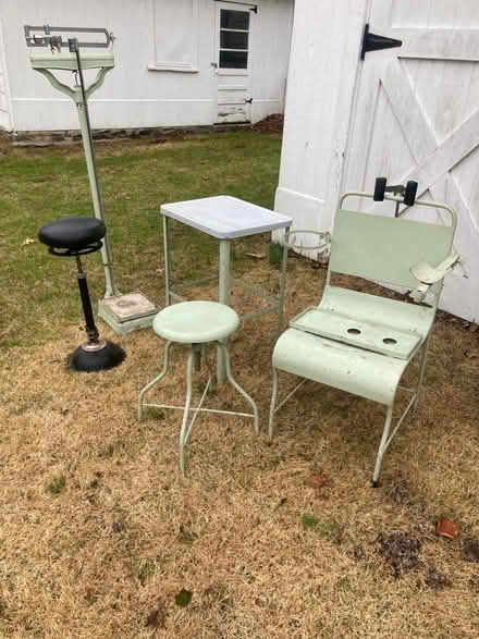 Photo of free Antique doctor’s scale, chair,etc (Riverside Connecticut exit 5) #1