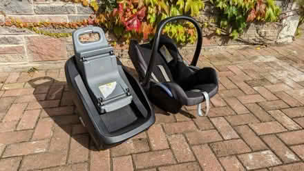 Photo of free Infant (group 0?) rear-facing car seat with base (Carrick Knowe EH12) #1