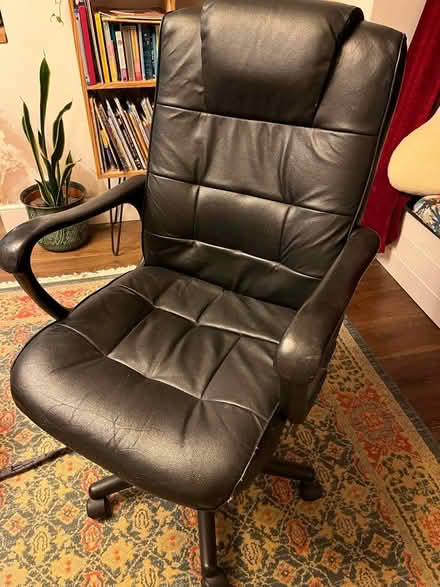 Photo of free Office chair (Harwich, CO12) #1