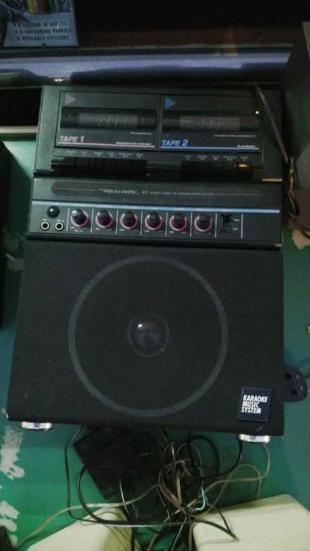Photo of free Speakers+ CD player (West Worthing BN11) #4