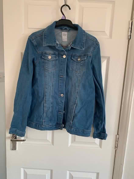 Photo of free Jacket (Oakwood LS8) #1
