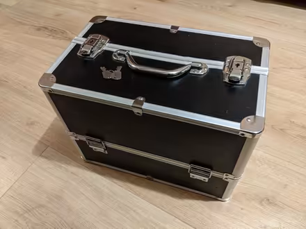 Photo of free Giant jewellery box (Churchgate, Cheshunt) #1