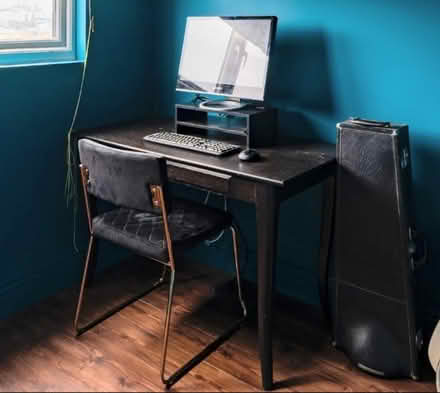 Photo of free Black desk with drawer in good condition (Leytonstone E11) #1