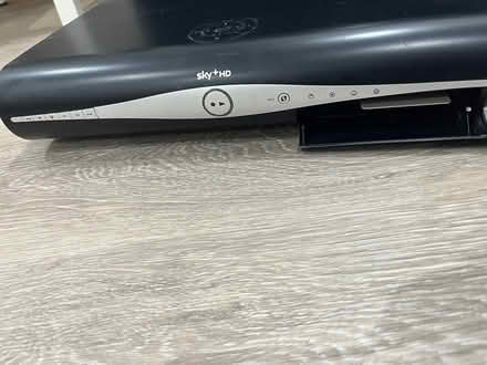 Photo of free Sky box (UB5) #1