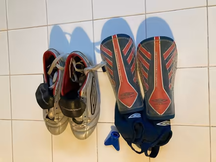 Photo of free Football boots 5.5 + shin guards (CB3) #2