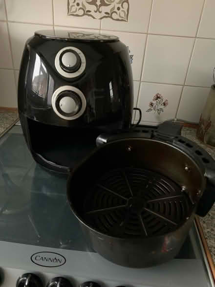 Photo of free Air Fryer (ME15 off Willington street) #1