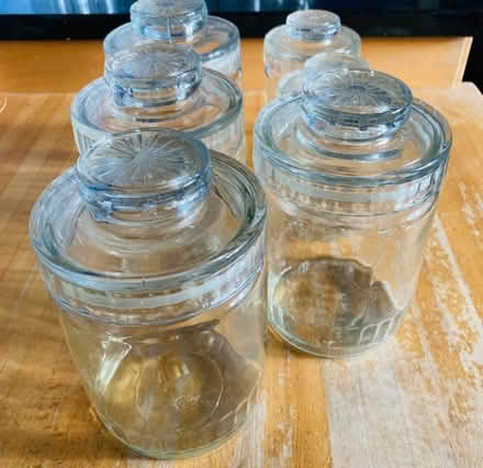 Photo of free 7 glass storage/presentation jars (BT7) #1