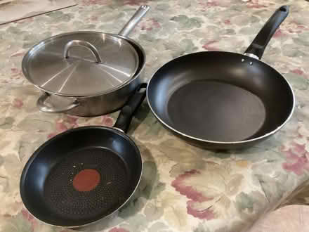 Photo of free Set of pans (Nest Farm area NN8) #1