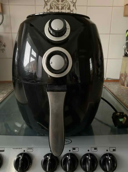 Photo of free Air Fryer (ME15 off Willington street) #3