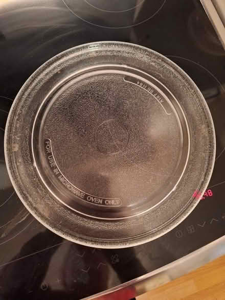 Photo of free Microwave base plate (Leckhampton GL53) #1