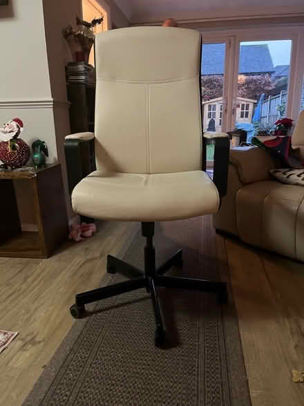 Photo of free Office Desk Chair (Park Street, St Albans AL2) #1